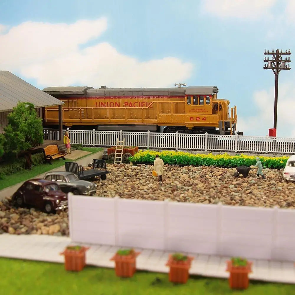 1 mètre de clôture blanche HO 1:87 – Accessoire pour décor ferroviaire et diorama